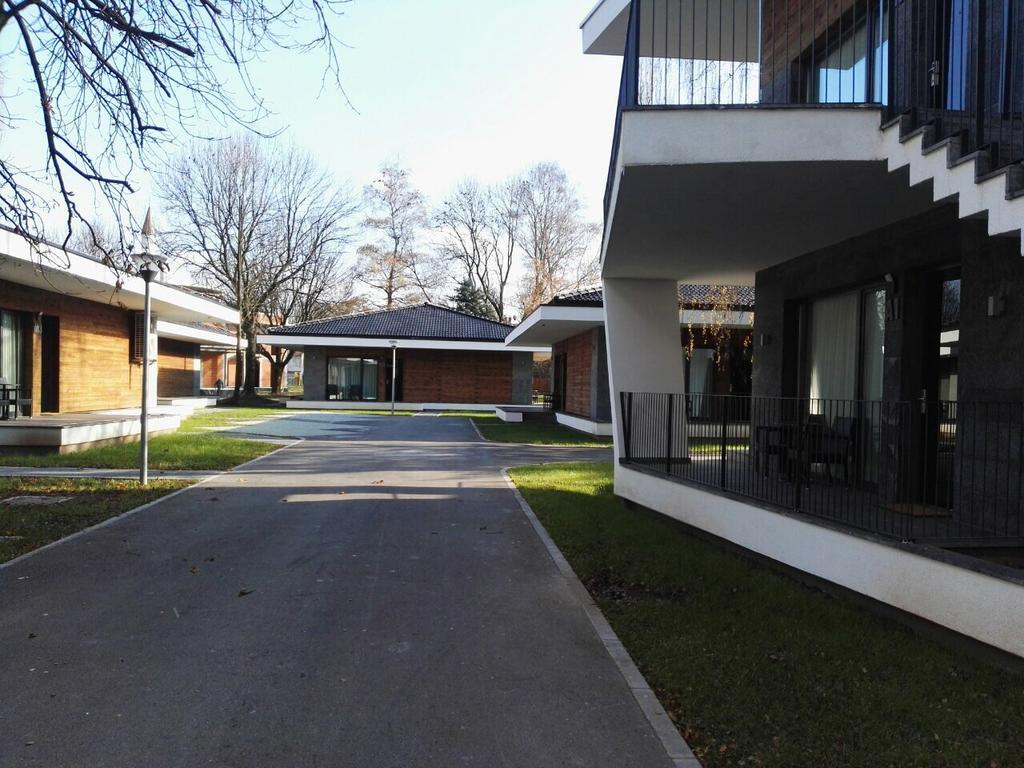 Villas And Apartments Oaza Ilidža Extérieur photo